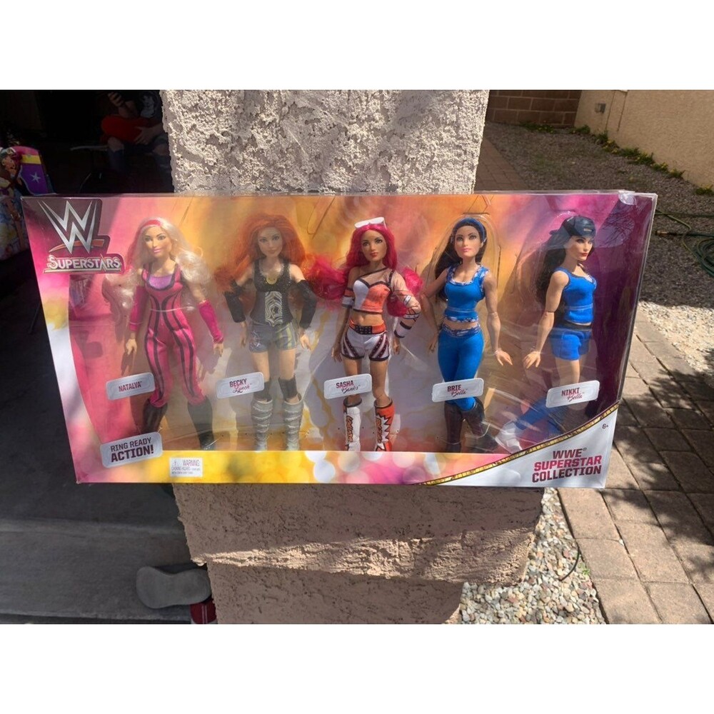 WWE superstars 5 dolls